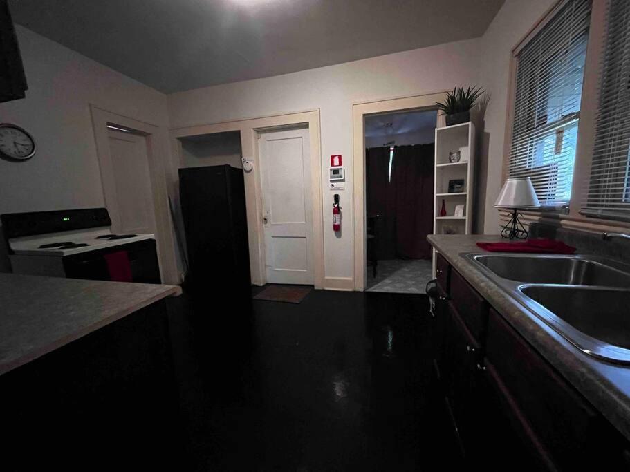 Comfortable 2-Bdrm Spacious Home With Wifi & Patio Indianapolis Luaran gambar