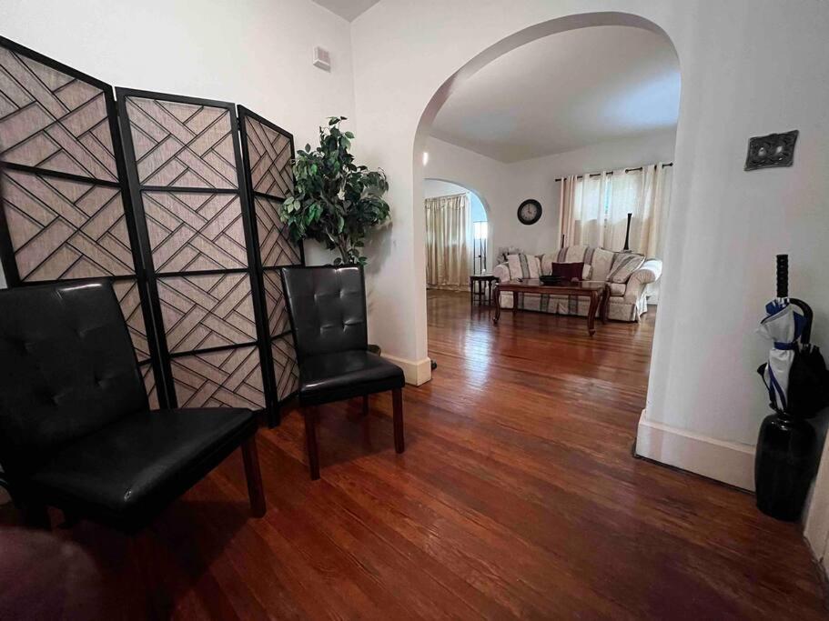 Comfortable 2-Bdrm Spacious Home With Wifi & Patio Indianapolis Luaran gambar