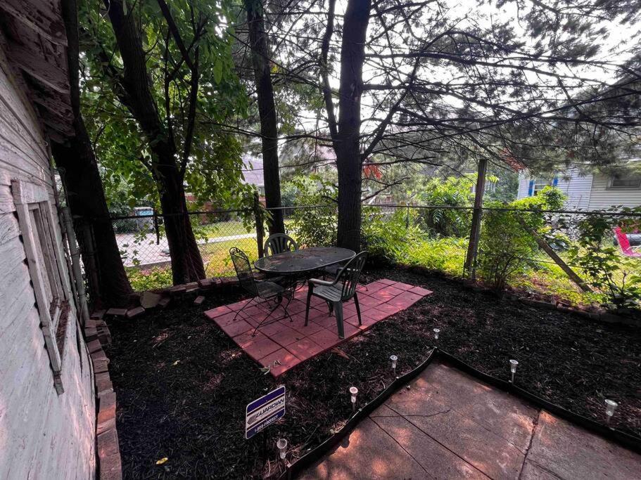 Comfortable 2-Bdrm Spacious Home With Wifi & Patio Indianapolis Luaran gambar